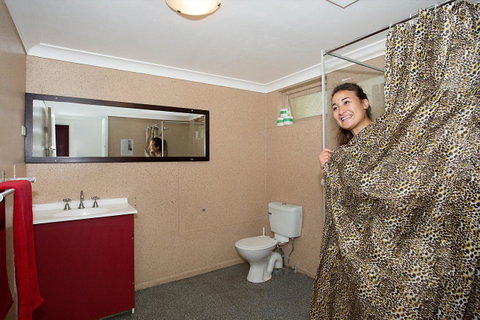 Backpackers In Paradise 18-35 Hostel - Tourism Gold Coast 7