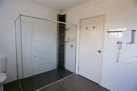 Drovers Motor Inn - Tourism Gold Coast 2