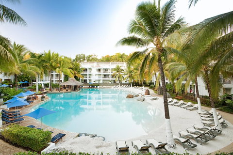 Palm Cove Paradise - Couples Spa Beach Getaway - Tourism Gold Coast 1