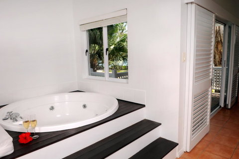 The Reef House Adults Retreat - Enjoy 28 Complimentary Inclusions - Tourism Gold Coast 28
