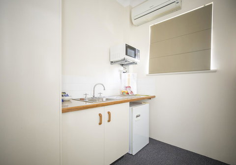 Emerald Maraboon Motor Inn - Gold Coast 31