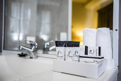 Emerald Maraboon Motor Inn - Gold Coast 1