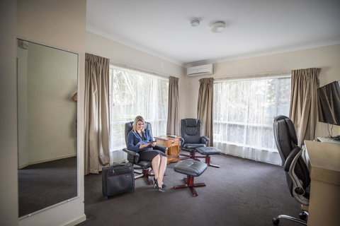 Emerald Maraboon Motor Inn - Gold Coast 44