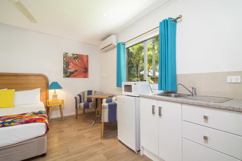 Port Douglas Motel - Tourism Gold Coast 38