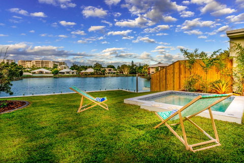 Blue Lagoon Villa A - Tourism Gold Coast 9