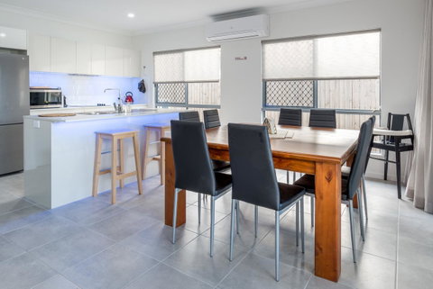 Blue Lagoon Villa A - Tourism Gold Coast 14