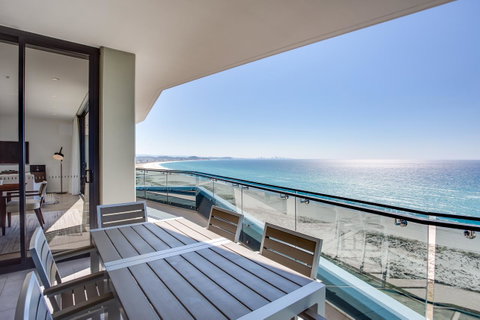 Iconic Kirra Beach Resort - Tourism Gold Coast 21
