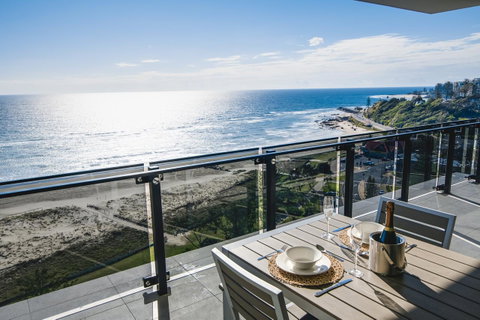 Iconic Kirra Beach Resort - Tourism Gold Coast 26