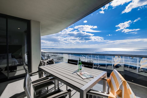 Iconic Kirra Beach Resort - Tourism Gold Coast 42
