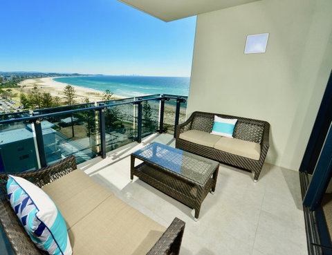 Iconic Kirra Beach Resort - Tourism Gold Coast 5