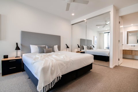Iconic Kirra Beach Resort - Tourism Gold Coast 1