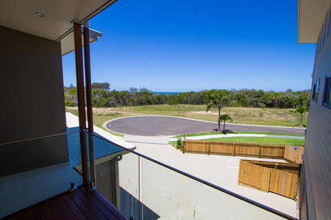 Agnes Sails - Gold Coast 38