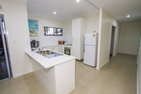 Agnes Sails - Gold Coast 3