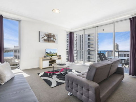 Beach Stay - Ocean & Riverview Resort Chevron Renaissance Central Surfers Paradise - Tourism Gold Coast 3