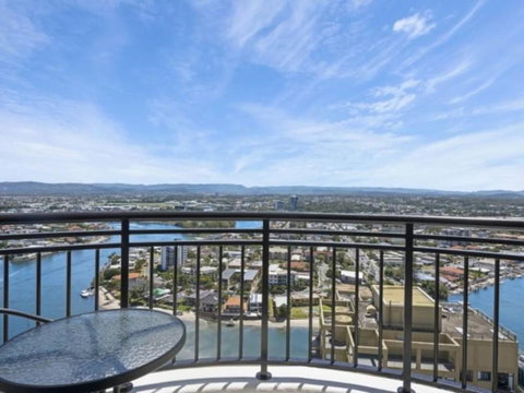 Beach Stay - Ocean & Riverview Resort Chevron Renaissance Central Surfers Paradise - Tourism Gold Coast 14