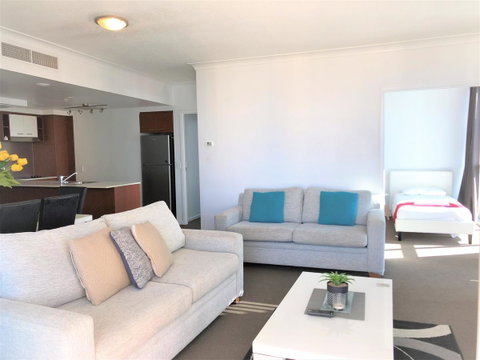 Beach Stay - Ocean & Riverview Resort Chevron Renaissance Central Surfers Paradise - Tourism Gold Coast 19