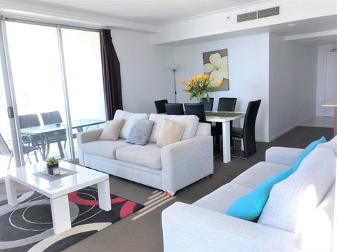 Beach Stay - Ocean & Riverview Resort Chevron Renaissance Central Surfers Paradise - Tourism Gold Coast 18