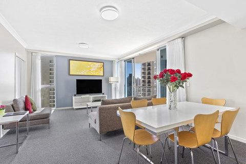 Beach Stay - Ocean & Riverview Resort Chevron Renaissance Central Surfers Paradise - Tourism Gold Coast 10