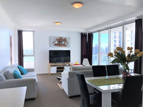 Beach Stay - Ocean & Riverview Resort Chevron Renaissance Central Surfers Paradise - Tourism Gold Coast 17