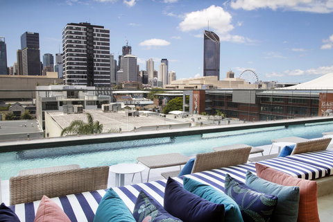Ivy And Eve Apartments By CLLIX - Tourism Gold Coast 13