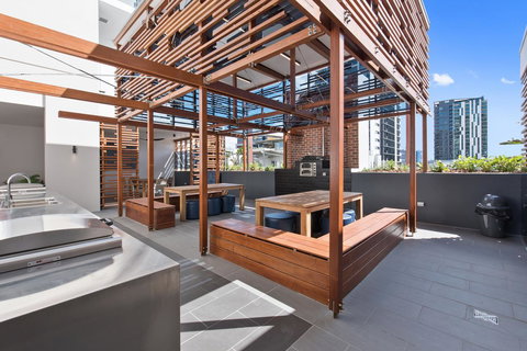 Ivy And Eve Apartments By CLLIX - Tourism Gold Coast 8