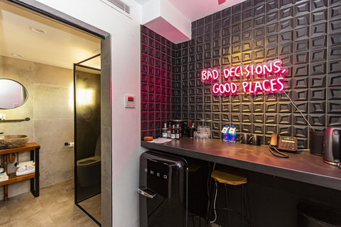 The Pink Hotel Coolangatta - Tourism Gold Coast 15