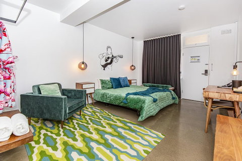 The Pink Hotel Coolangatta - Tourism Gold Coast 28