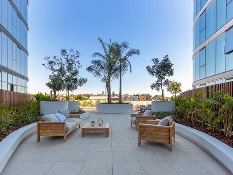 Hostrelax Residences On Alfred - Tourism Gold Coast 11