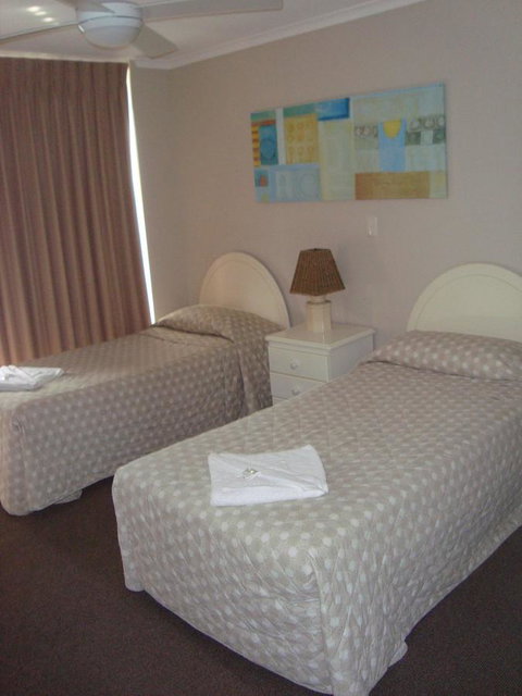 Grosvenor Beachfront Apartments Surfers Paradise - Tourism Gold Coast 18