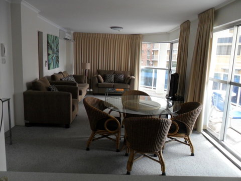 Grosvenor Beachfront Apartments Surfers Paradise - Tourism Gold Coast 23
