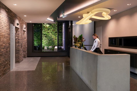 Sage Hotel James Street - Tourism Gold Coast 2