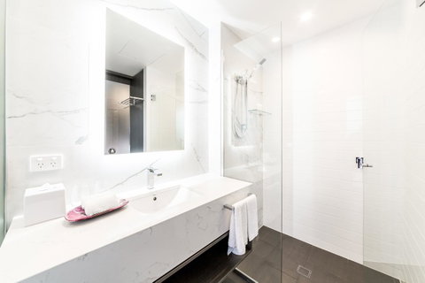 Sage Hotel James Street - Tourism Gold Coast 17