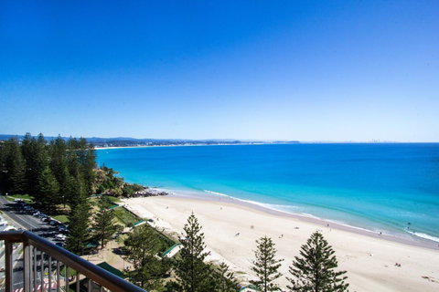 Columbia Beachfront Apartments On Rainbow Bay - Tourism Gold Coast 1