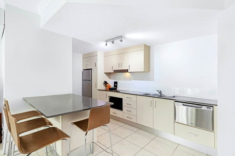 Mantra Aqueous On Port - Tourism Gold Coast 5