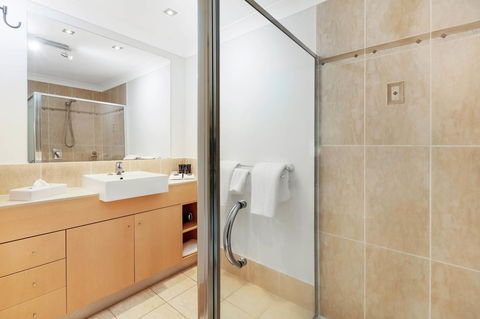 Mantra Aqueous On Port - Tourism Gold Coast 11