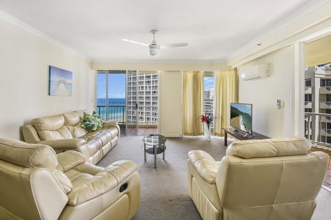 APR Private SUITES MOROC By The Beach - Tourism Gold Coast 20