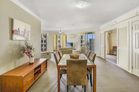 APR Private SUITES MOROC By The Beach - Tourism Gold Coast 24