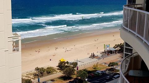 APR Private SUITES MOROC By The Beach - Tourism Gold Coast 0