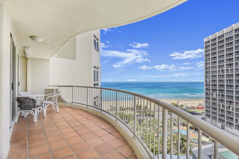 APR Private SUITES MOROC By The Beach - Tourism Gold Coast 14