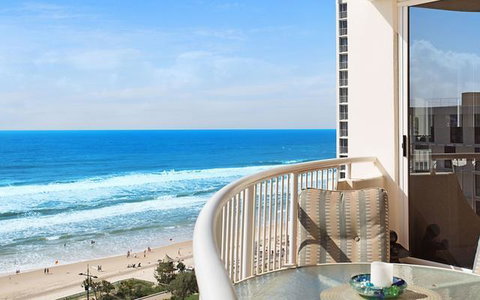 APR Private SUITES MOROC By The Beach - Tourism Gold Coast 43