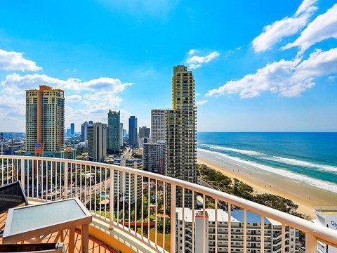 APR Private SUITES MOROC By The Beach - Tourism Gold Coast 16