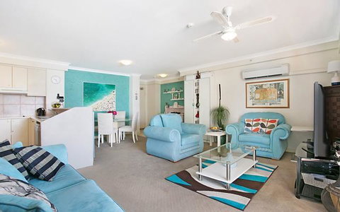 APR Private SUITES MOROC By The Beach - Tourism Gold Coast 19