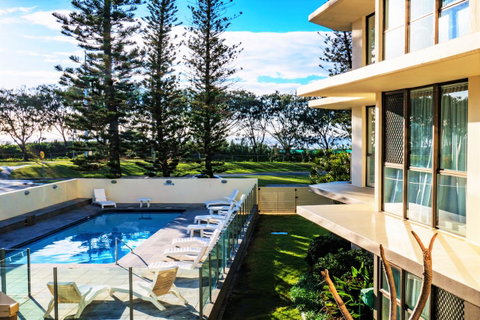 Seacrest Beachfront Apartments Surfers Paradise - Tourism Gold Coast 40