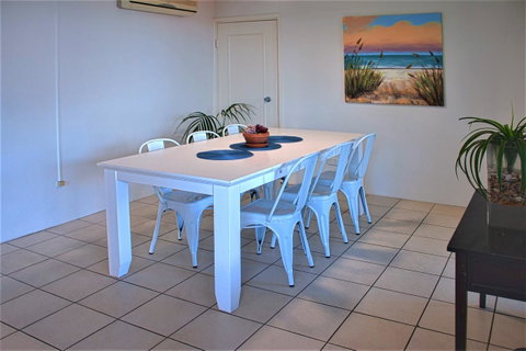 Seacrest Beachfront Apartments Surfers Paradise - Tourism Gold Coast 34