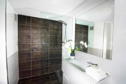 Seacrest Beachfront Apartments Surfers Paradise - Tourism Gold Coast 22