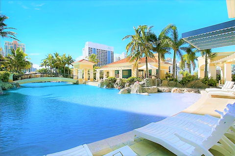 The Towers Of Chevron Renaissance - Holidays Gold Coast - Tourism Gold Coast 7