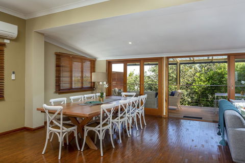 Noosa Beachhouse - Tourism Gold Coast 3
