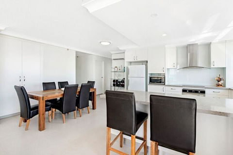 ULTIQA Beach Haven On Broadbeach - Tourism Gold Coast 14