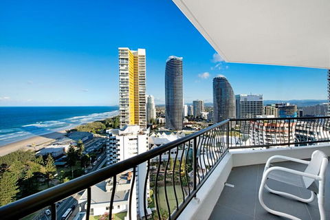 ULTIQA Beach Haven On Broadbeach - Tourism Gold Coast 8