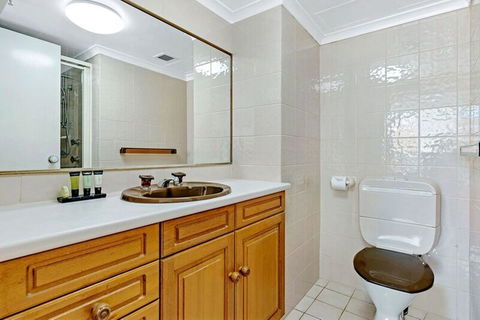 ULTIQA Beach Haven On Broadbeach - Tourism Gold Coast 38